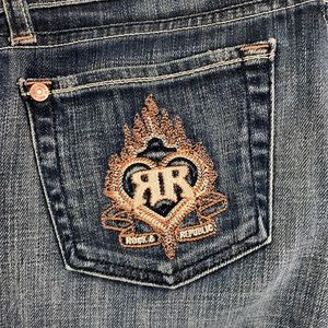 Rock & Republic Low Rise Bootcut jean
